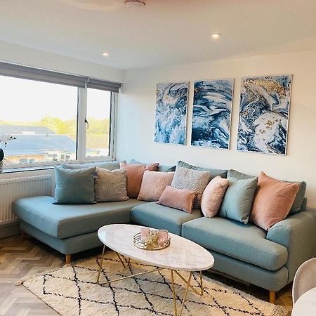 Lees Lookout Holt ,2 Bedroom Luxury Apartment With Private Parking מראה חיצוני תמונה