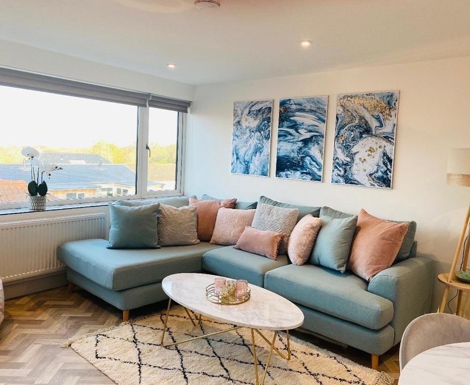Lees Lookout Holt ,2 Bedroom Luxury Apartment With Private Parking מראה חיצוני תמונה