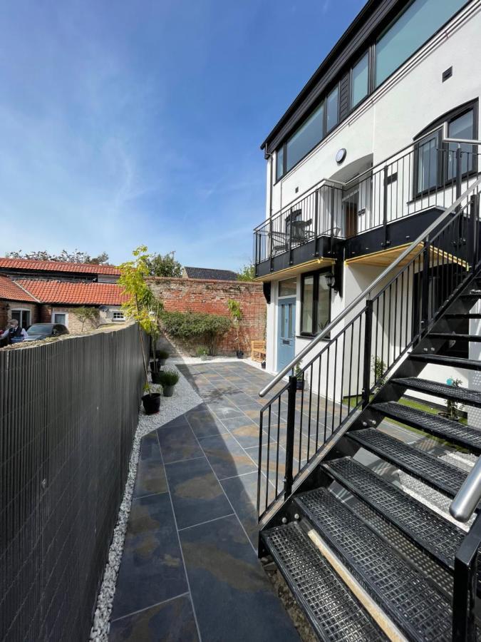 Lees Lookout Holt ,2 Bedroom Luxury Apartment With Private Parking מראה חיצוני תמונה