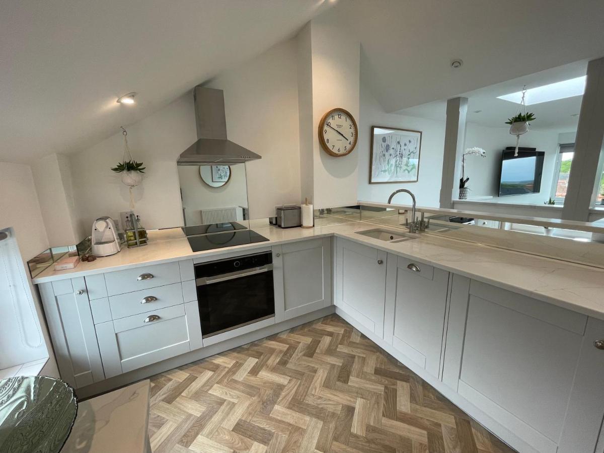 Lees Lookout Holt ,2 Bedroom Luxury Apartment With Private Parking מראה חיצוני תמונה