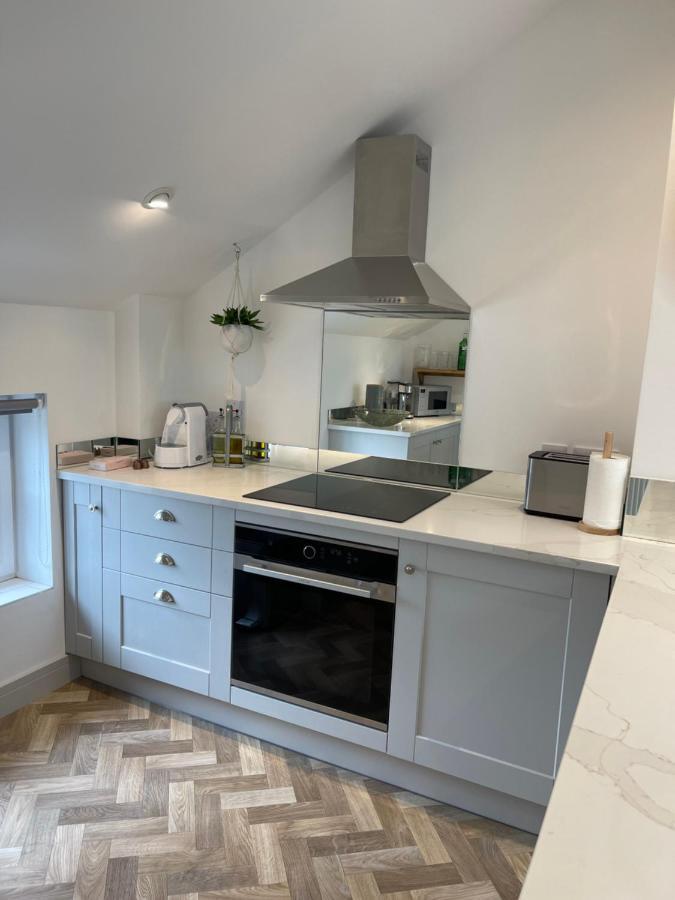 Lees Lookout Holt ,2 Bedroom Luxury Apartment With Private Parking מראה חיצוני תמונה